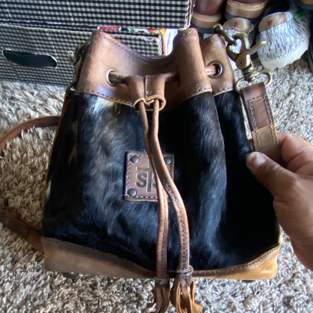 STS bucket purse